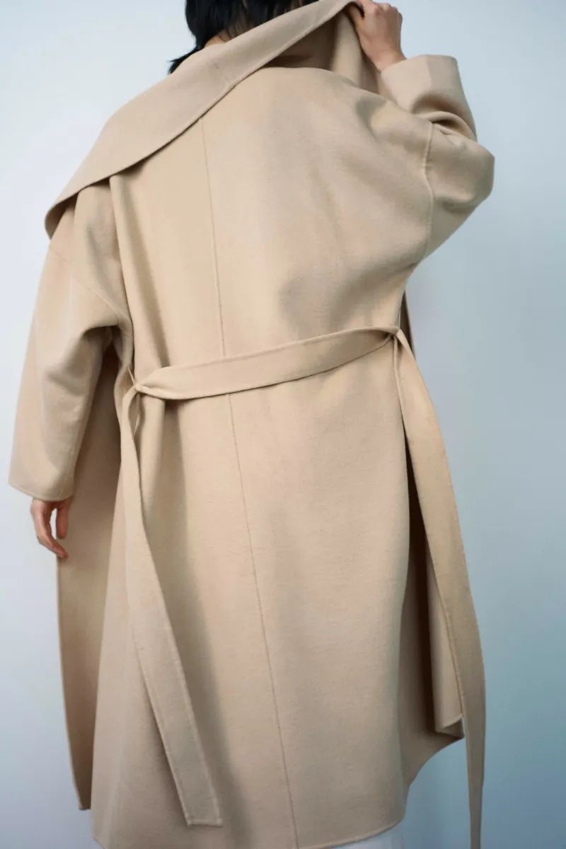 Płaszcz wełniany Oversize wiązany Zara