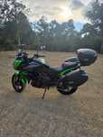 Kawasaki versys 650 poucos kms 2021 com kit malas shad. 2940kms