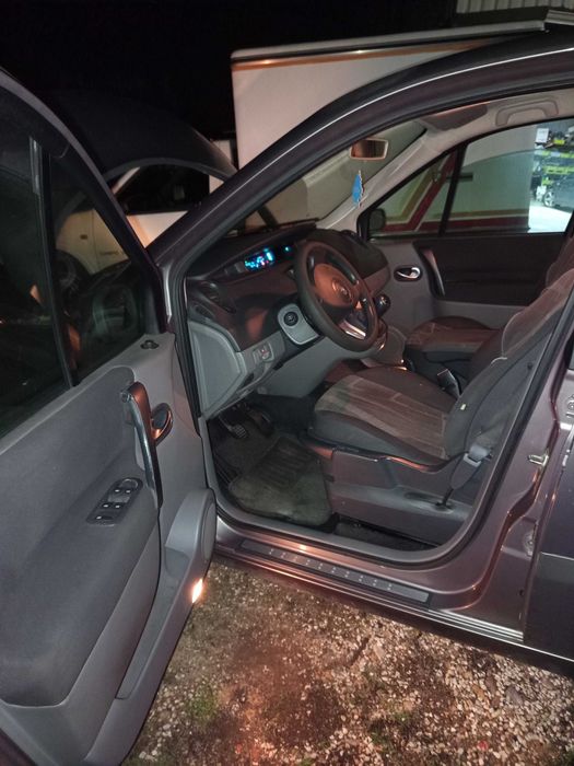 Renault Scénic. Teve 2donos
