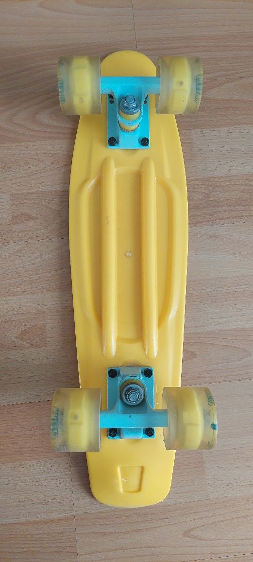 Skate Olsson & Brothers - Banana 22" Rueda