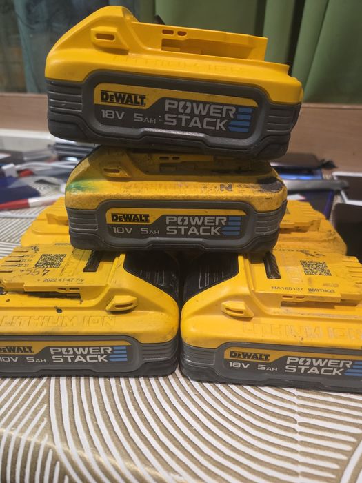 Dewalt power stack 22й рік роботчі є кількість ціна за 1шт
