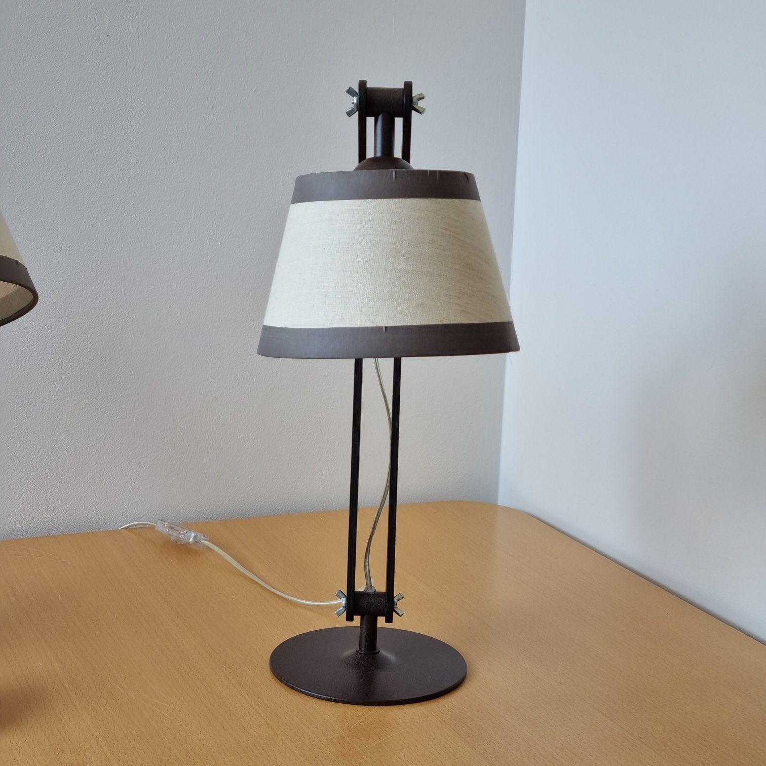 Dwie lampki biurkowe/nocne regulowane, drewniane, żarówki LED gratis