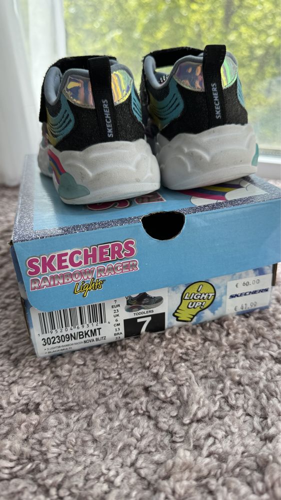 Кросівки дитячі на дівчинку Skechers