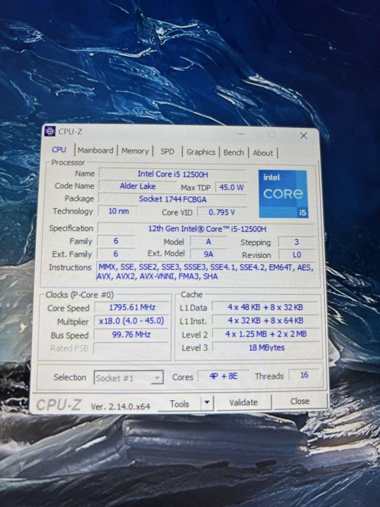2 w 1 Lenovo Yoga 7 16IAH7 i5-12500h, Ram DDR 5 16gb