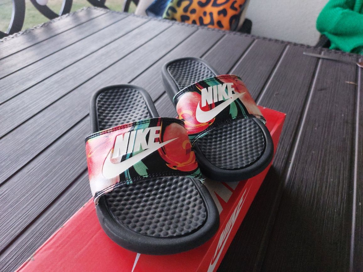 Klapki Damskie sportowe NIKE Benassi rozmiar 35.5 /Wysyłka Gratis/