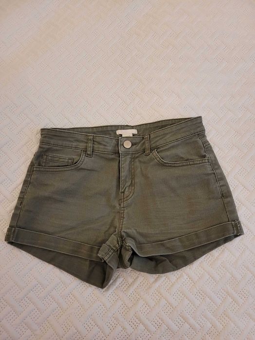 Spodenki w kolorze khaki