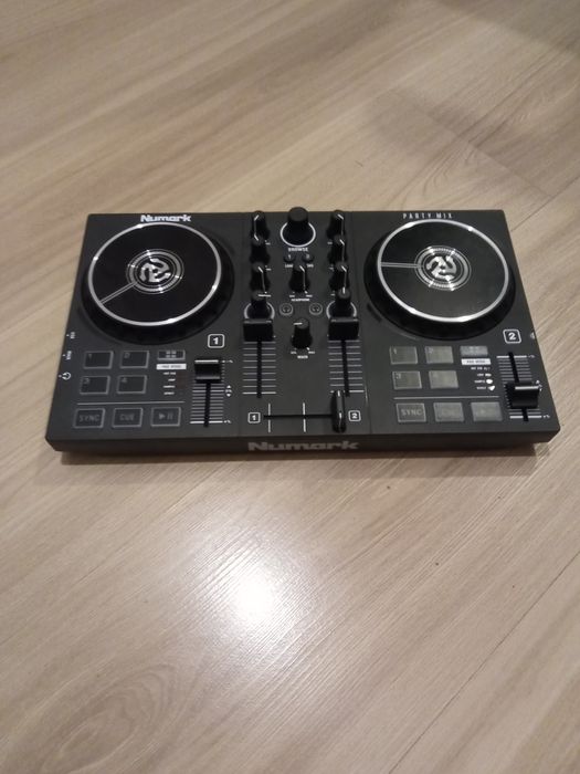Konsola DJ Numark party mix