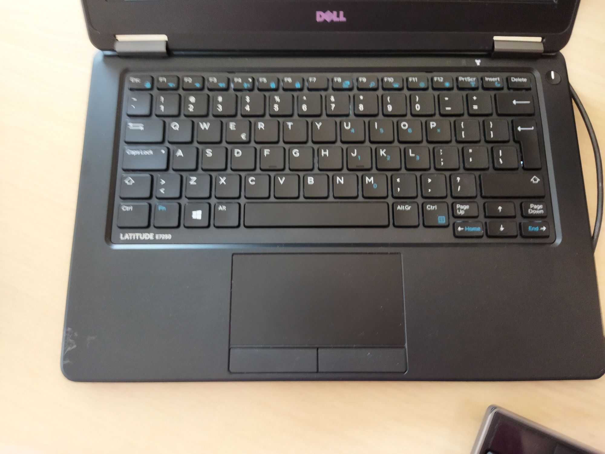 Dell 7250 i5-5300u 8gb 256 SSD Samsung stacja dokująca monitor