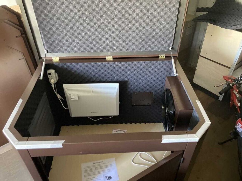 Короб защитный для генератора, максимально шумопоглощающий.