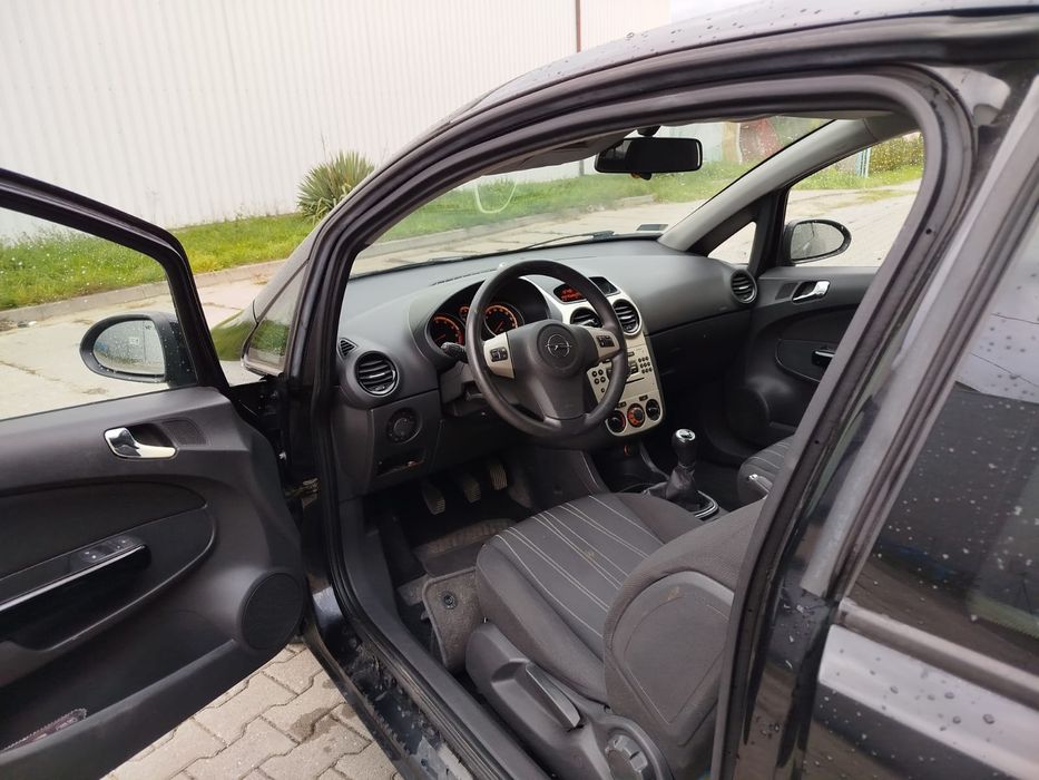 Opel Corsa 1.2 LPG klimatyzacja tempomat elektryka