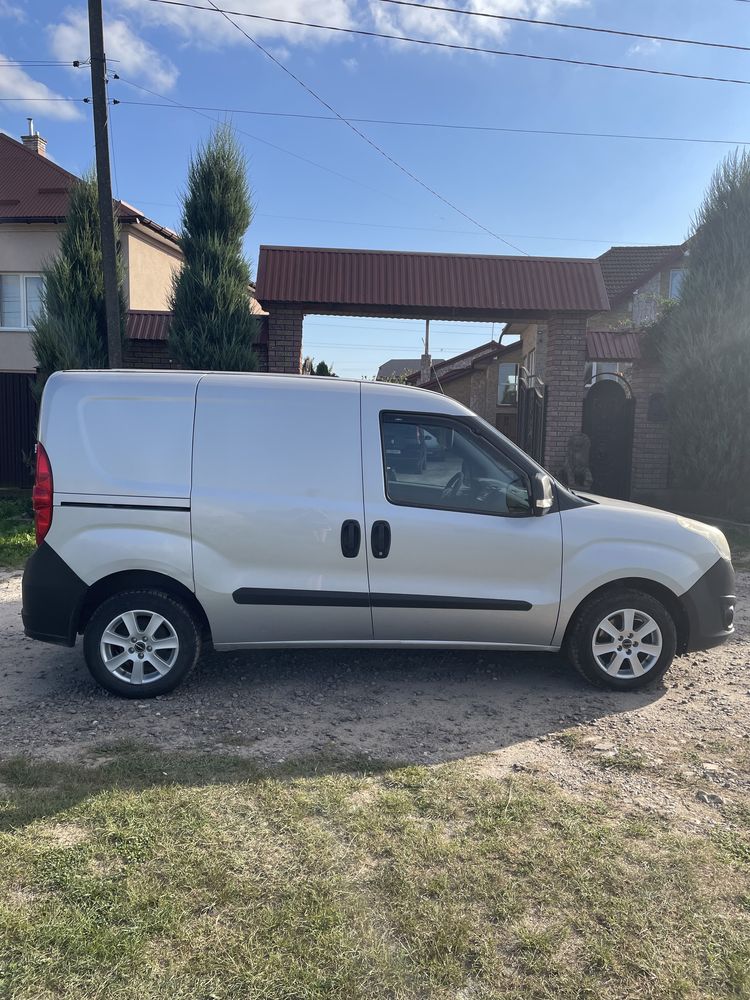 Opel combo 1.3дизель