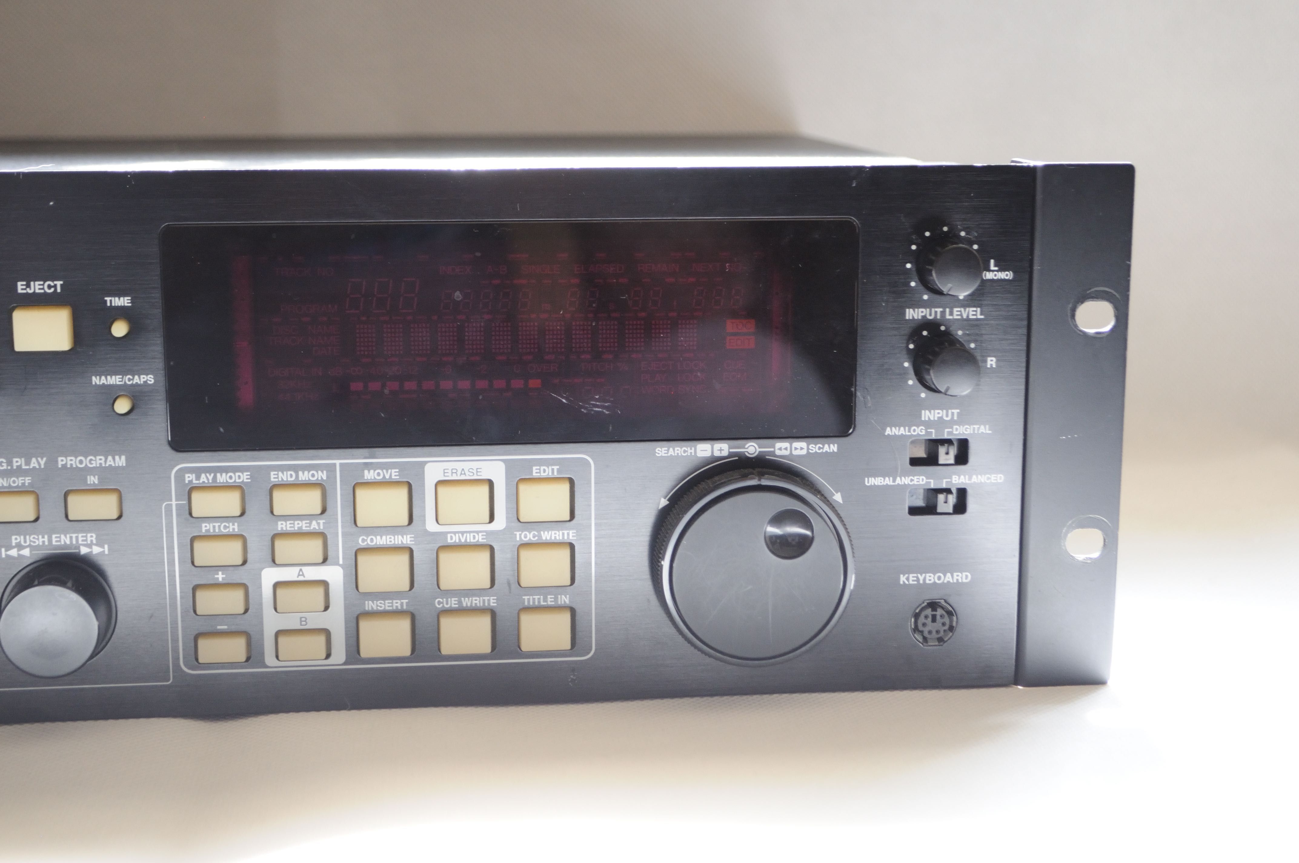 Denon DN-M1050R Professional Minidisc USZKODZONY