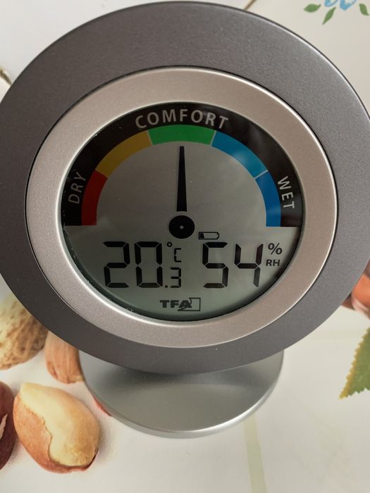 Цифровий термогигрометр TFA Dostmann COSY