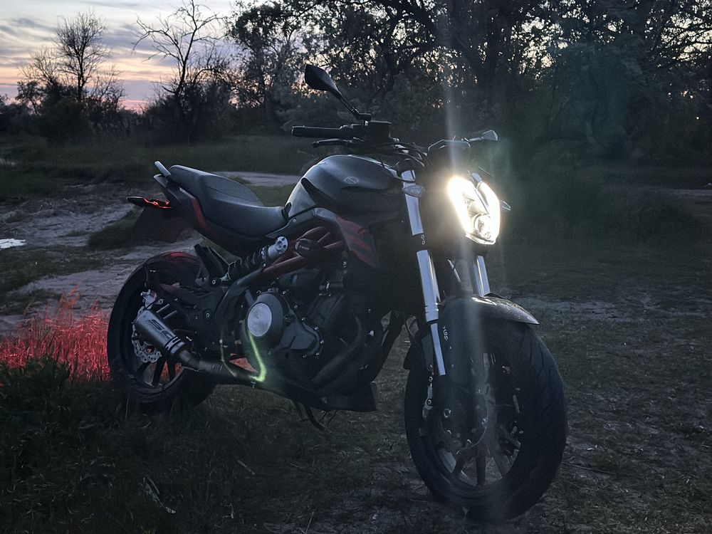 мотоцикл benelli 302s