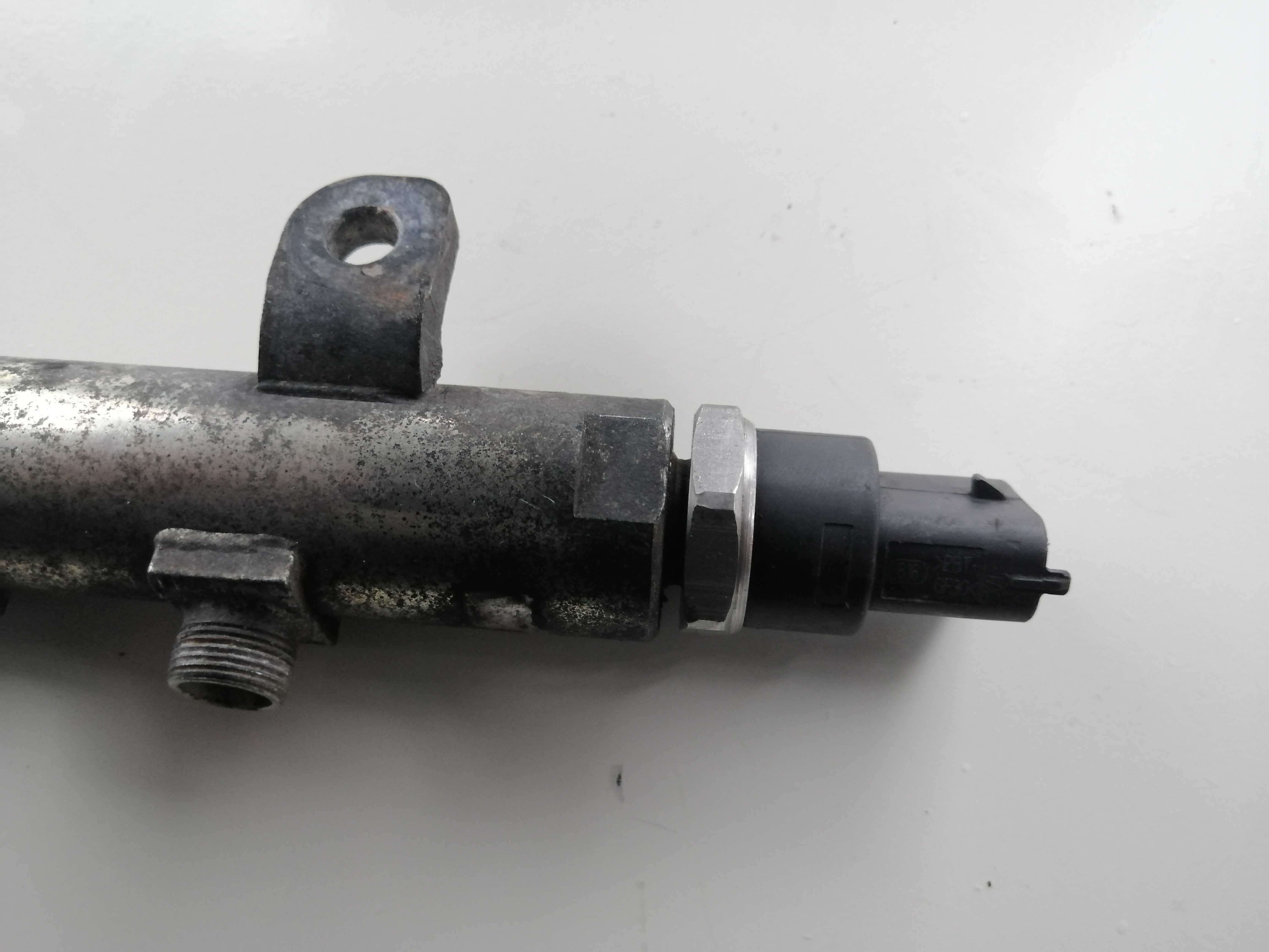 Listwa wtryskowa BOSCH Fiat Iveco Citroen Peugeot Nr:0  445  214  107