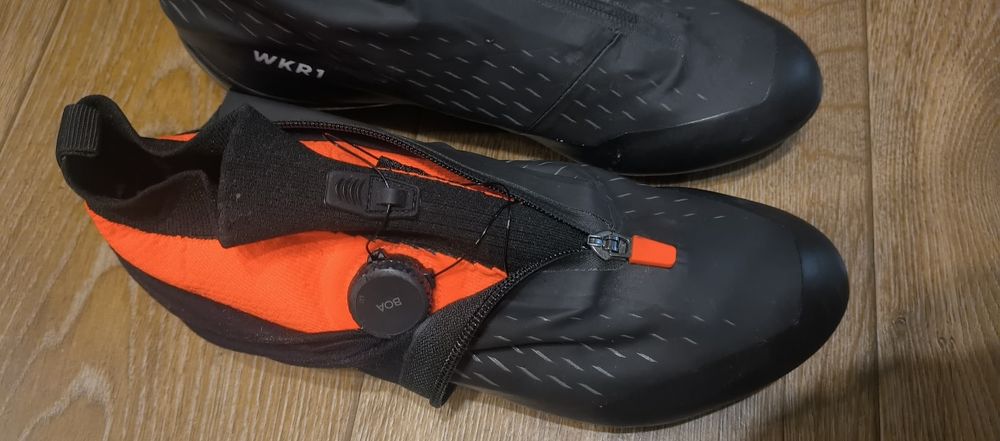 Веловзуття DMT wkr 1 MTB шосейне 41 р-р 26 см