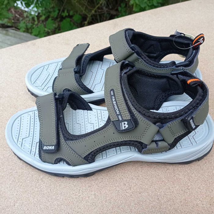 Sandały rozmiar 26,5 Bona