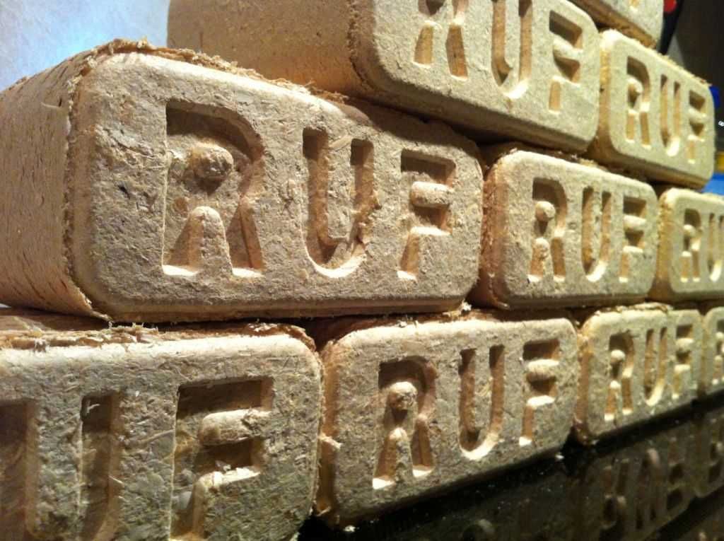 Дубовые брикеты RUF ( кирпичик )
