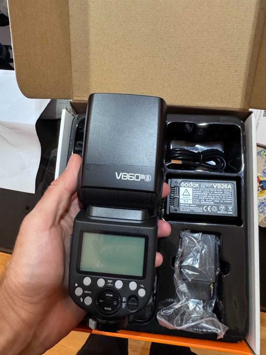 lampa Godox V860IIIS (Sony) – jak nowa, użyta 1 raz, komplet