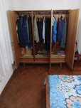 Espaçoso Guarda-vestidos de 3 portas 1,60x0,60m com 3 gavetas