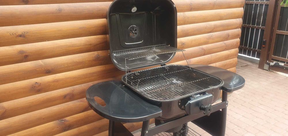 Grill ogrodowy duży weglowy