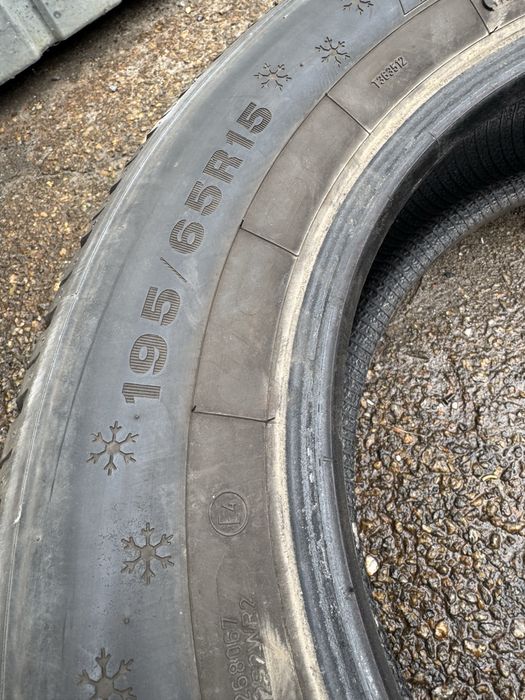 Резина r15 195/65 Dunlop зима