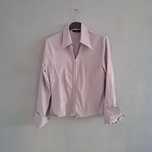 Liliowym koszulowa bluzka marki Amity w rozmiarze M/L