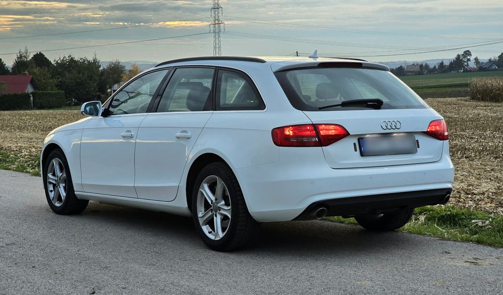 Audi A4B8 LIFT 3.0TDI Automat~Skóra~Nawigacja~Zadbana~Alufelgi~