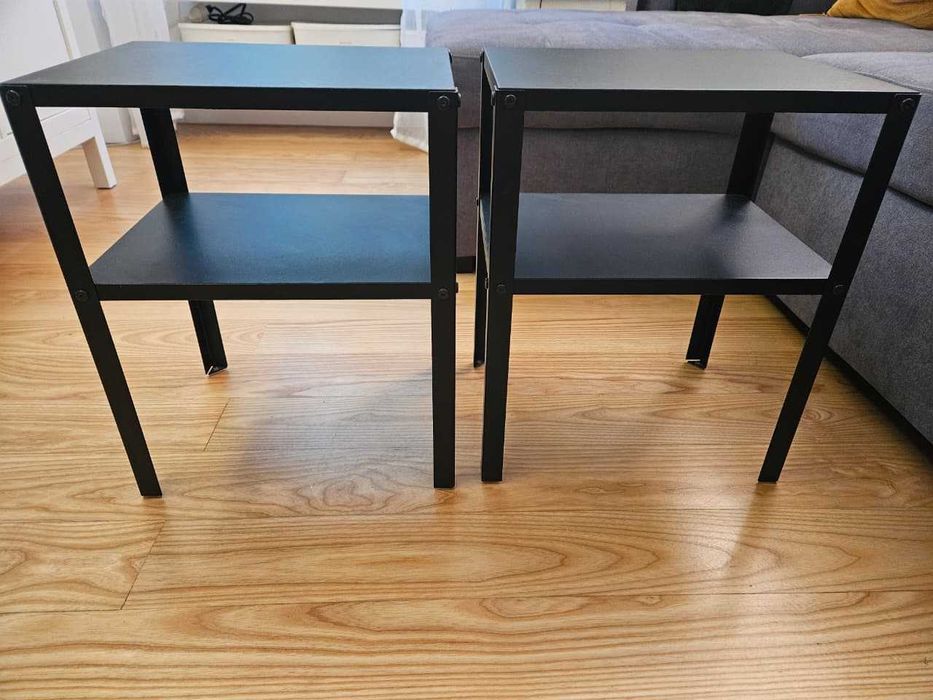 Mesa de cabeceira Preta IKEA KNARREVIK