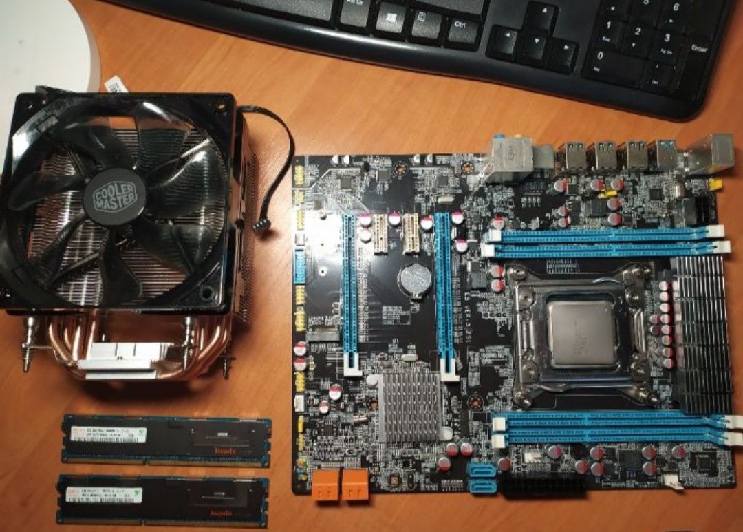 Продам комплект для пк: MB: E5 ver. 32, CPU E5 2680, 16 GB RAM, кулер