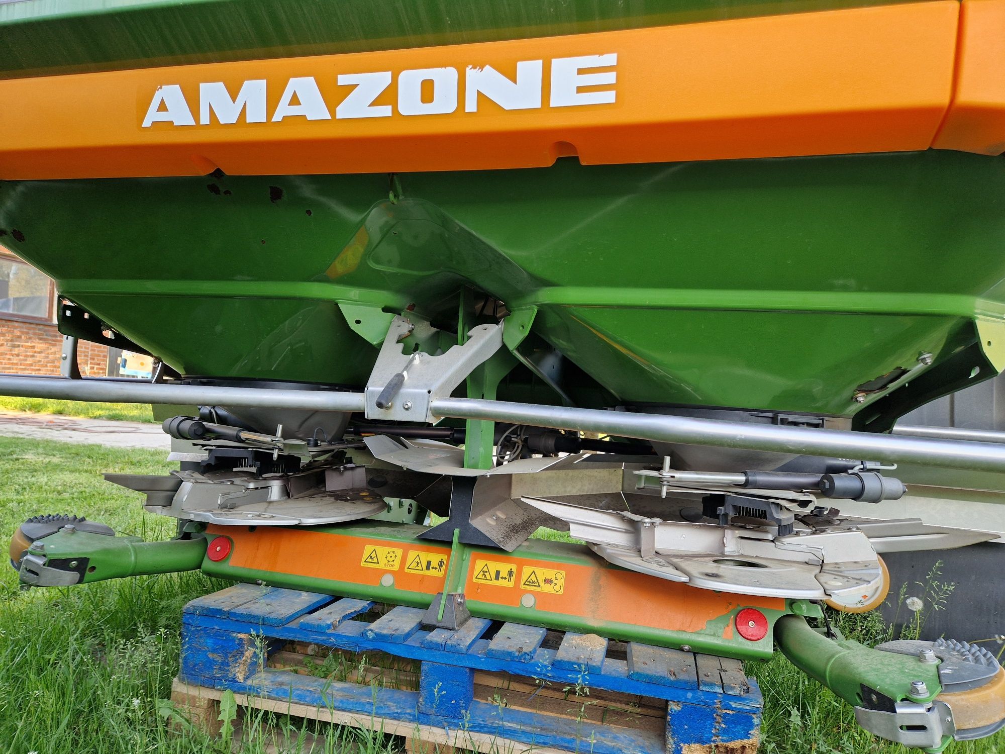 Rozsiewacz Amazone ZA-TS 4200 Ultra Profis Hydro, ISOBUS, 2015r, TS3