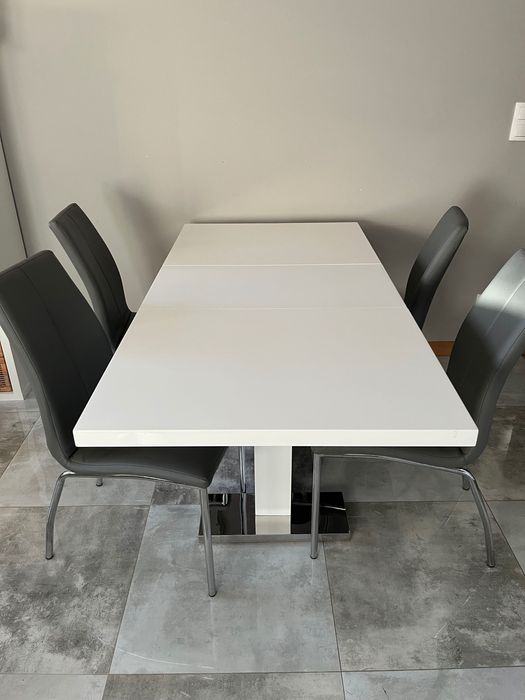 Stół biały laminowany rozkładany