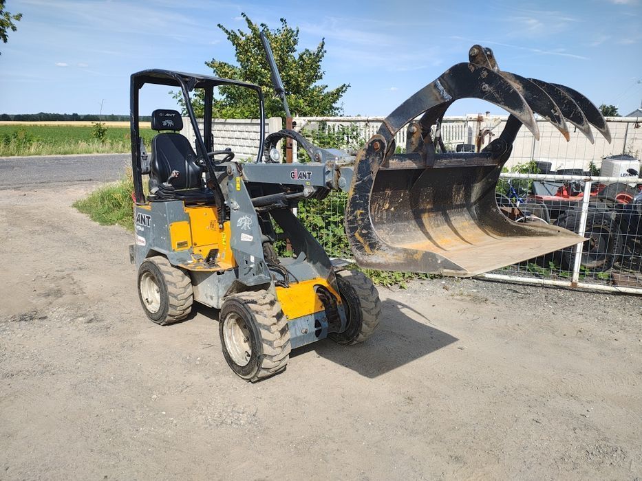 Miniładowarka Giant d254sw tele ładowarka teleskopowa krokodyl