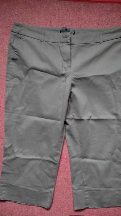 Spodnie damskie krótkie