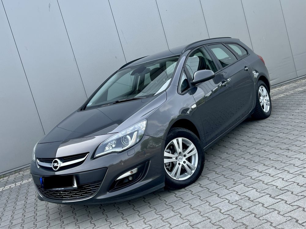 Opel Astra J 1.6 CDTI 136KM *Bezwypadkowa*Navi*Kubełki*Xenon