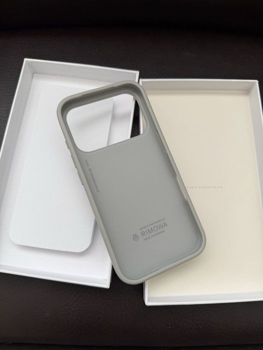 Чехол Rimowa iphone 17 pro