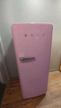Холодильник рожевий металік
