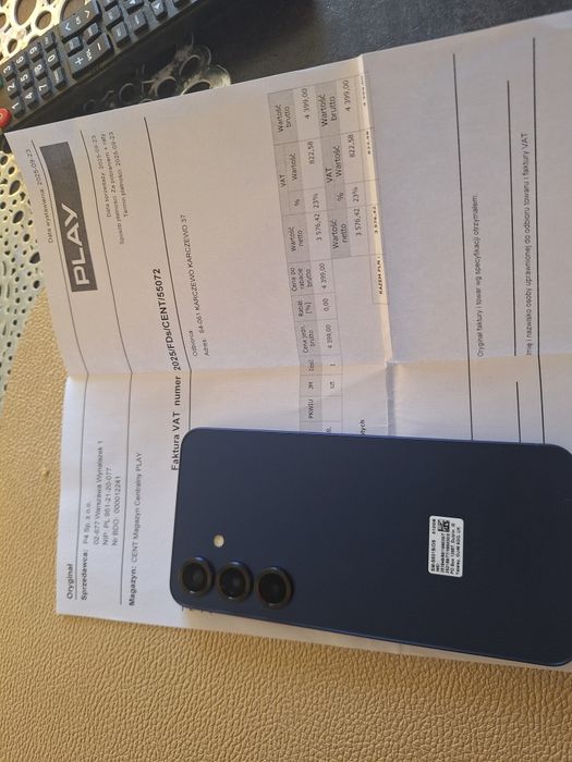 Samsung s25.     512 gb!