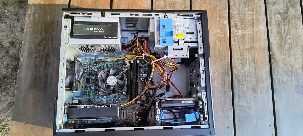 Komputer i7 2600, 16GB RAM, GTX 650 Ti