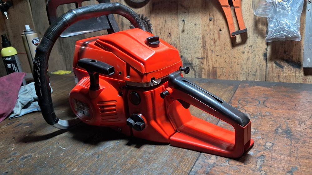 Бензопила Foresta 2,4kv 45sm² в гарному стані є відео роботи