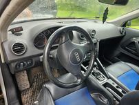 Konsola deska rozdzielcza kokpit pulpit Airbag Audi A3 8P Eu