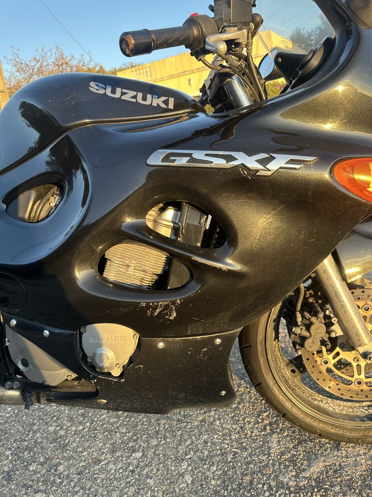 Suzuki gsx750f usada