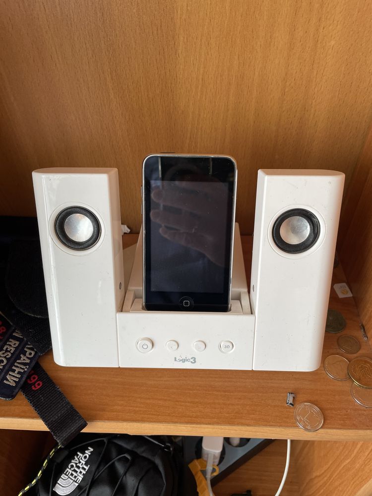 Ipod 3 з док-станцією istation-7