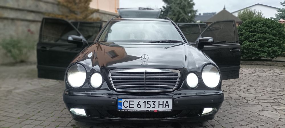Mercedes Benz W210