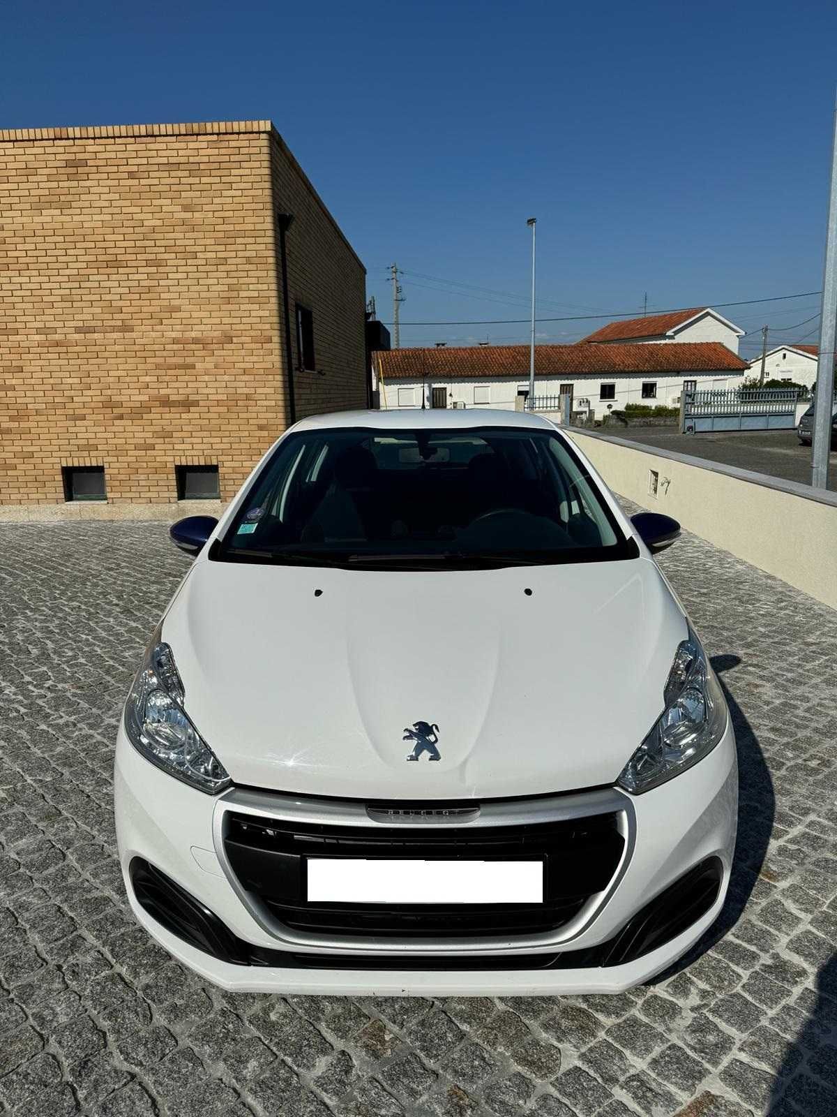 Peugeot 208 1.2 Like 89 mil km Assistido na marca