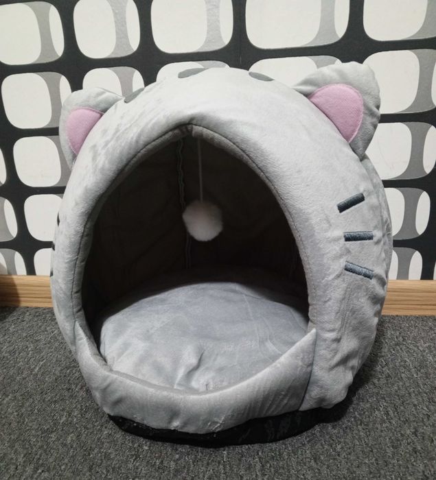 Лежак-будиночок для невеликої кішки або собачки