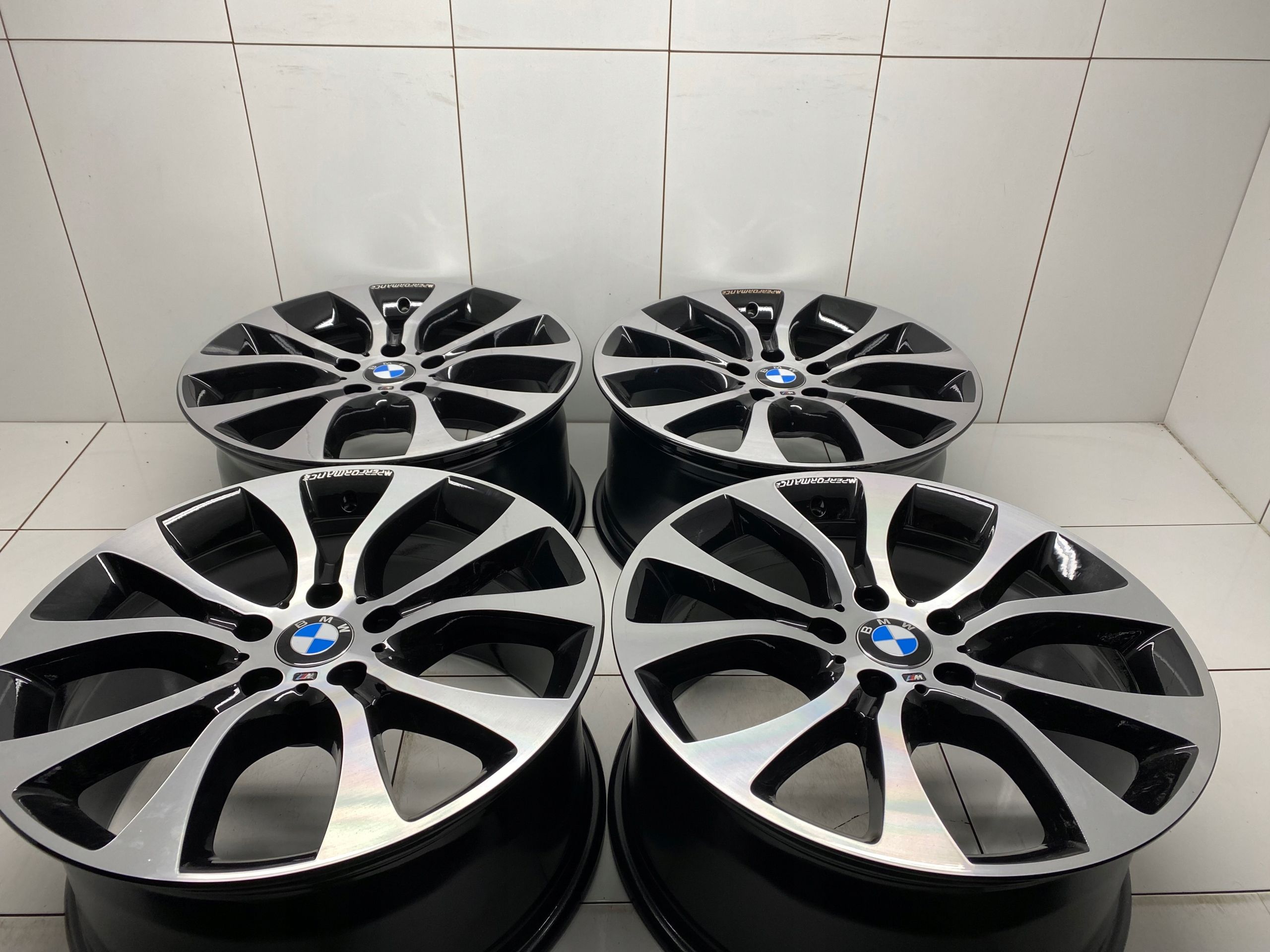 Kola Felgi 19 BMW X5 X6 F15 F16 m Pekiet Performance