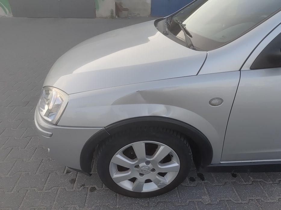 Opel Corsa C 2005 1.2 85km Klima