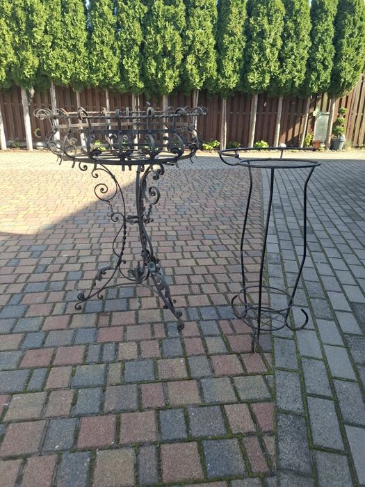 Kuty duży Stojak na kwiaty + mniejszy