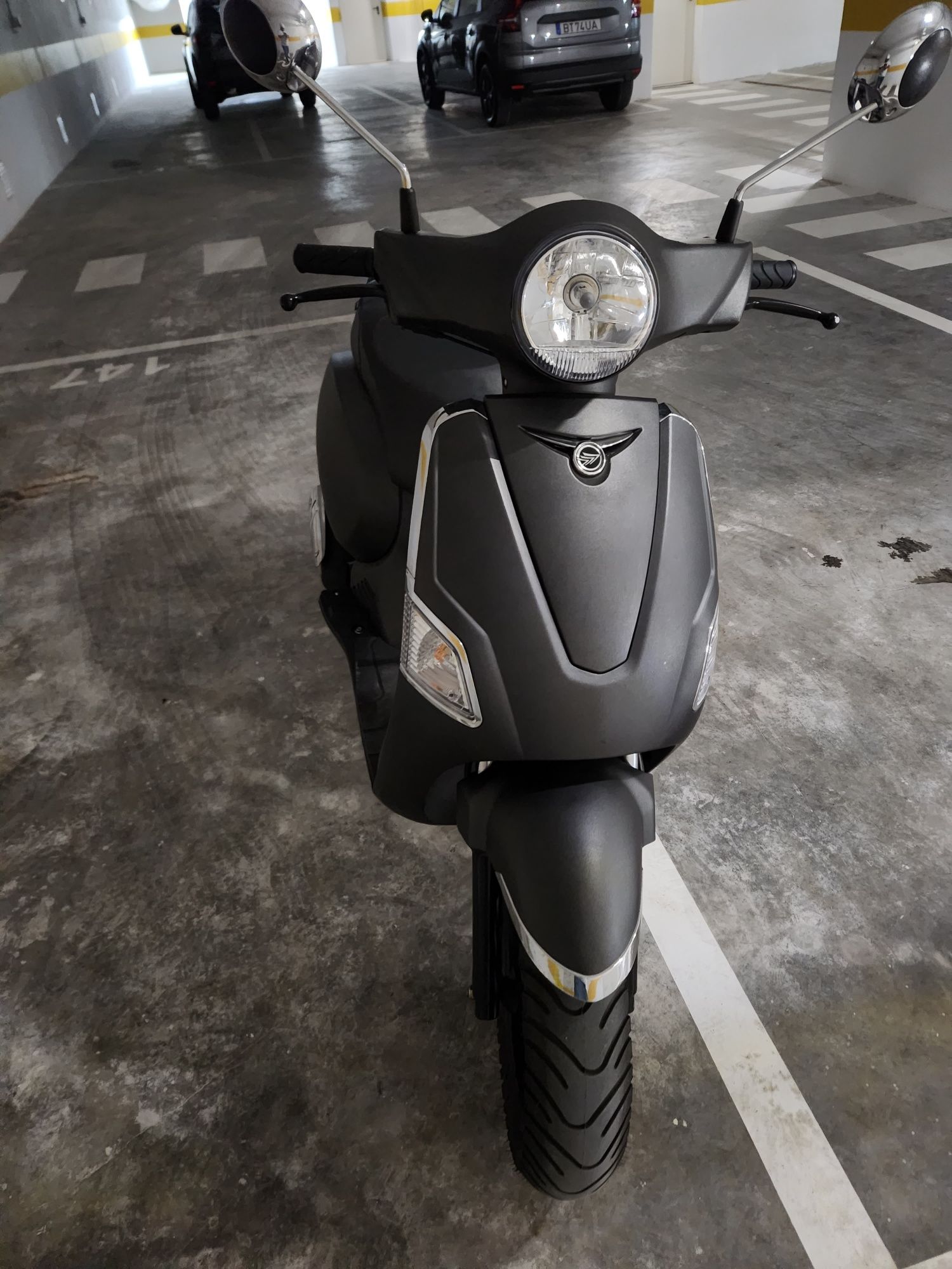 Scooter Keeway motor 125 só 1.000 km ano 2023 Aceito retoma por carro